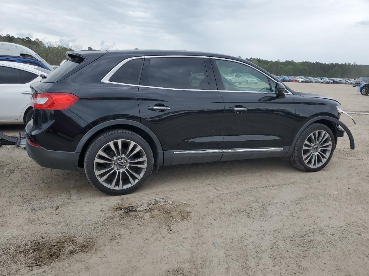 2LMPJ8LR4HBL11106 2017 Lincoln Mkx Reserve