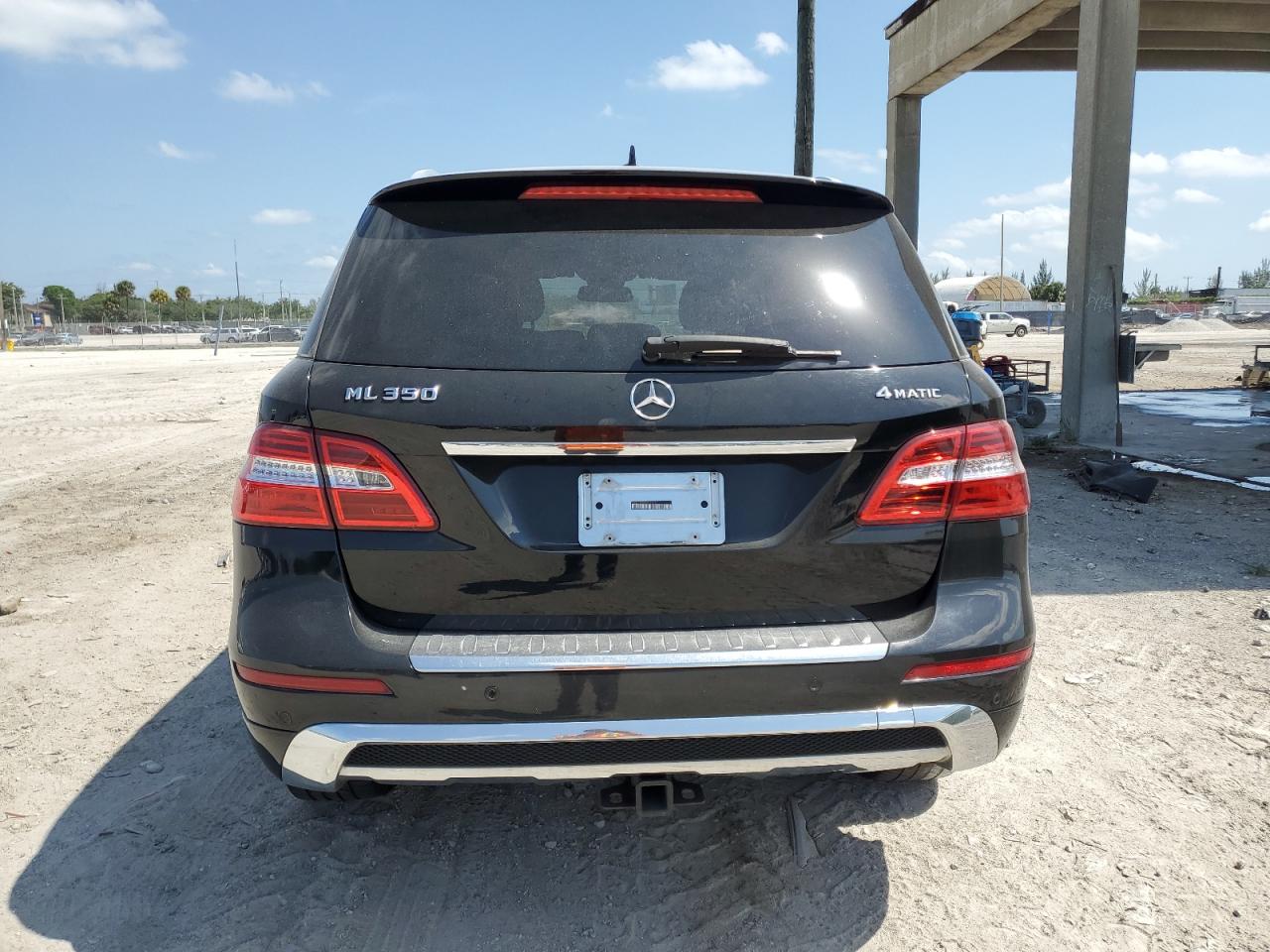 4JGDA5HB3FA574379 2015 Mercedes-Benz Ml 350 4Matic