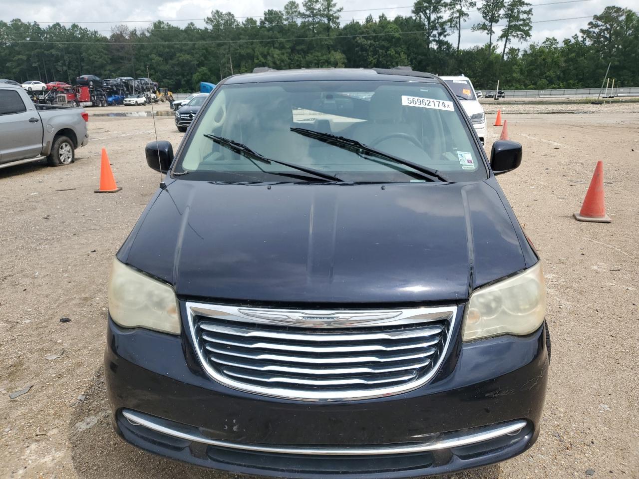 2A4RR5DG2BR687289 2011 Chrysler Town & Country Touring