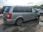 CHRYSLER TOWN & COU photo