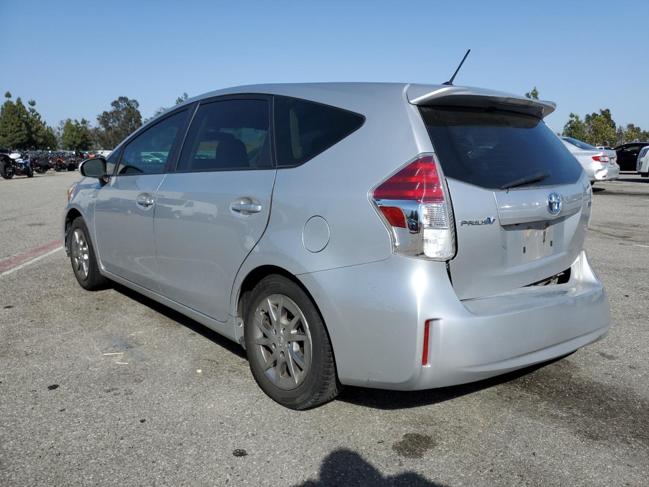 JTDZN3EU6HJ056245 2017 Toyota Prius V