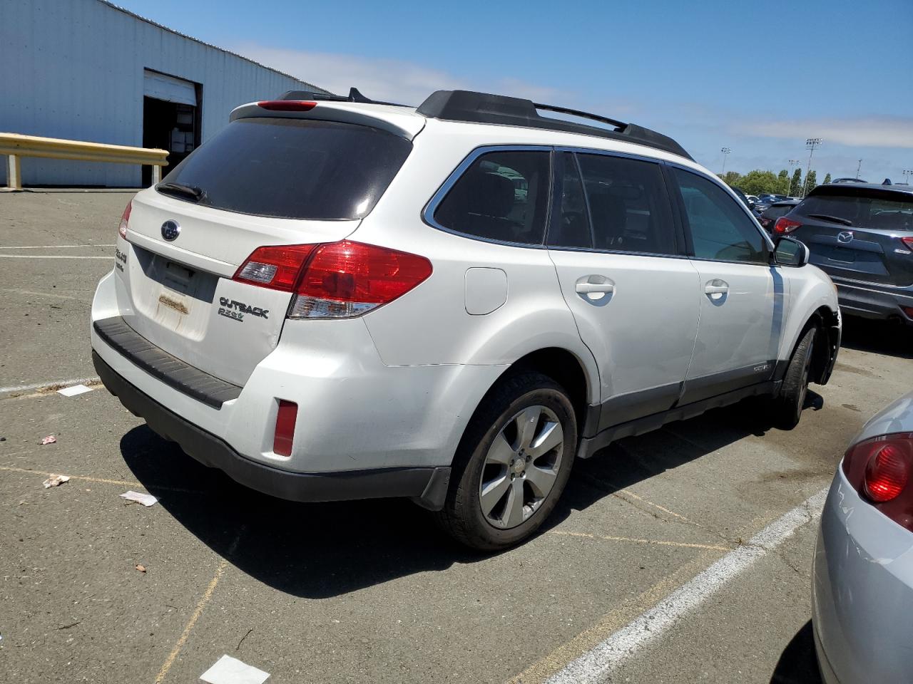 4S4BRBLC0B3348653 2011 Subaru Outback 2.5I Limited