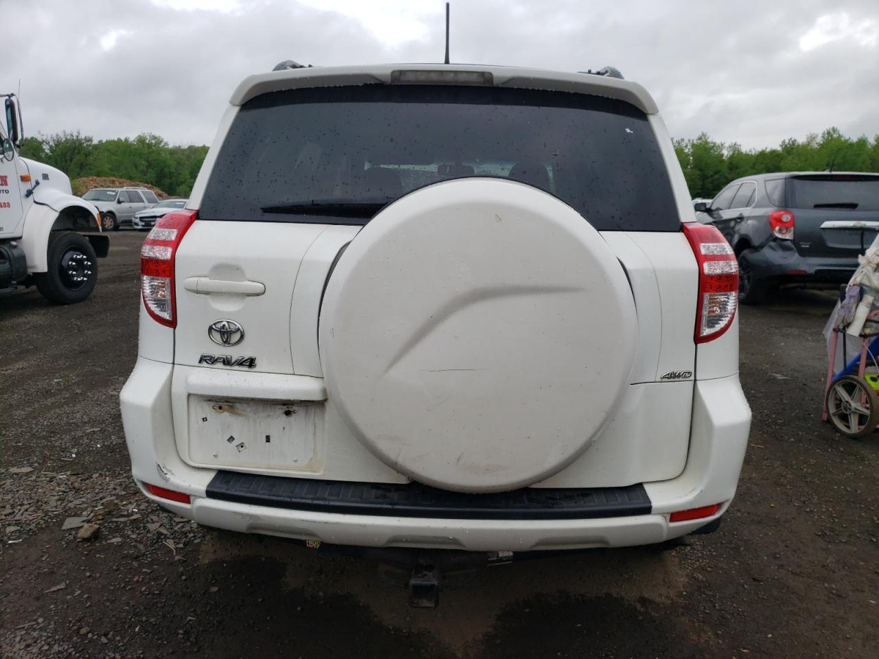 JTMJF4DV6B5040041 2011 Toyota Rav4