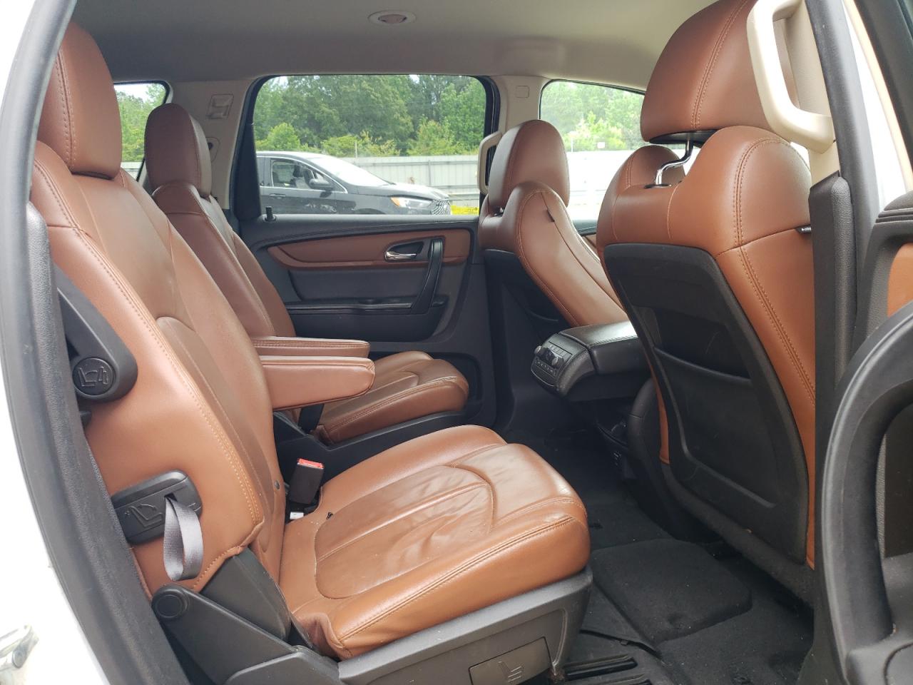 1GNKRHKD4GJ255047 CHEVROLET TRAVERSE 2016