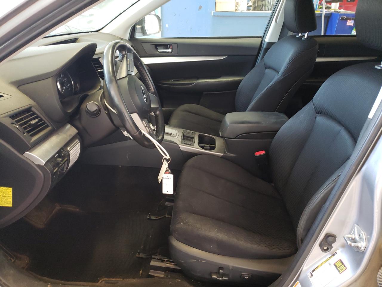 4S4BRBCC8B3404788 2011 Subaru Outback 2.5I Premium