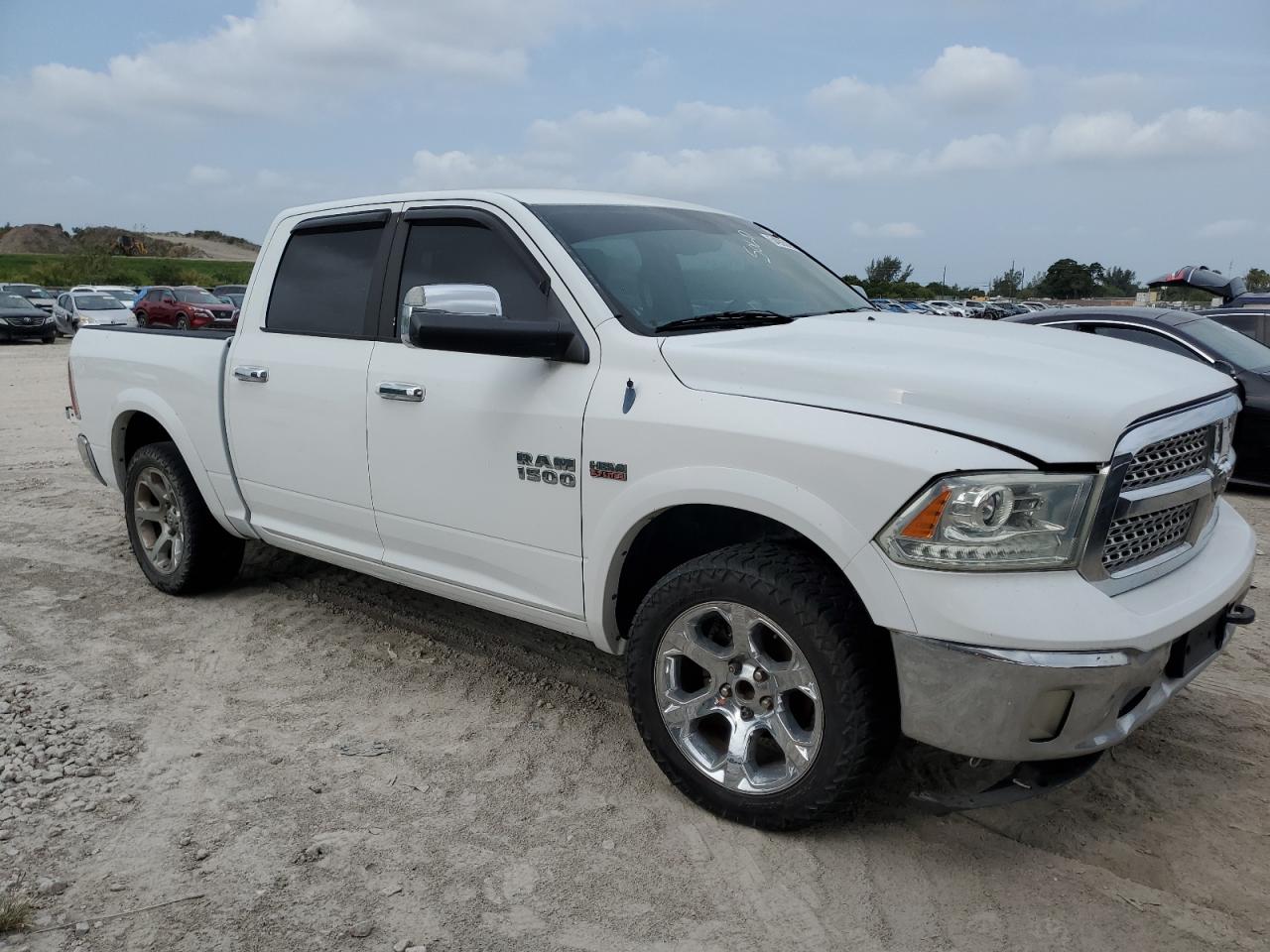 1C6RR6NT7DS633857 2013 Ram 1500 Laramie