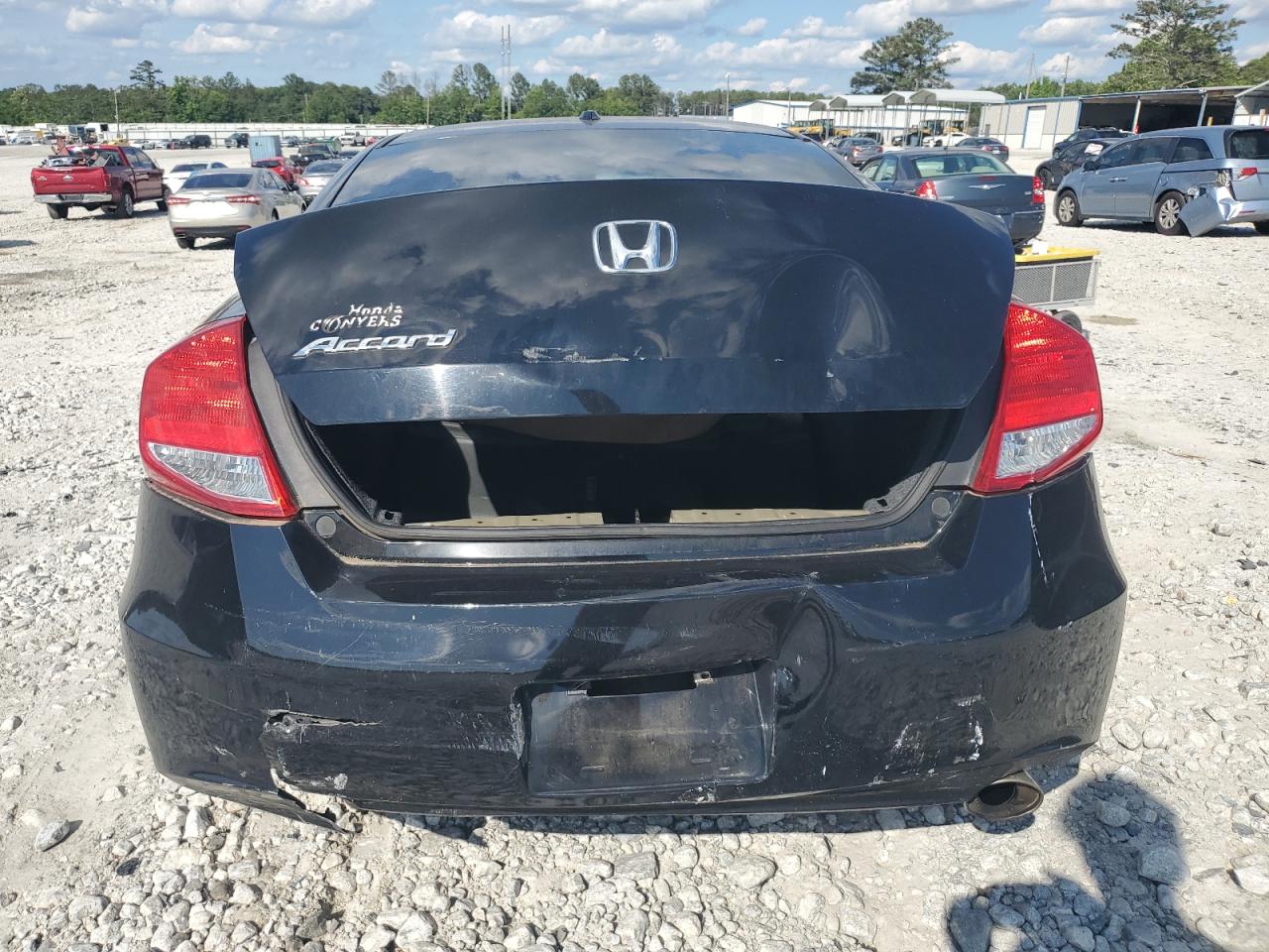 1HGCS1B86BA003693 2011 Honda Accord Exl