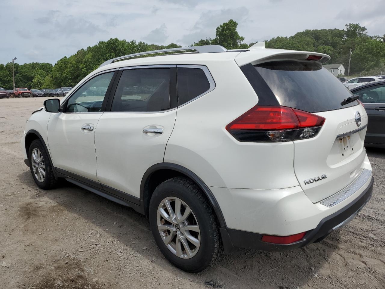 JN8AT2MV9HW001125 NISSAN ROGUE 2017