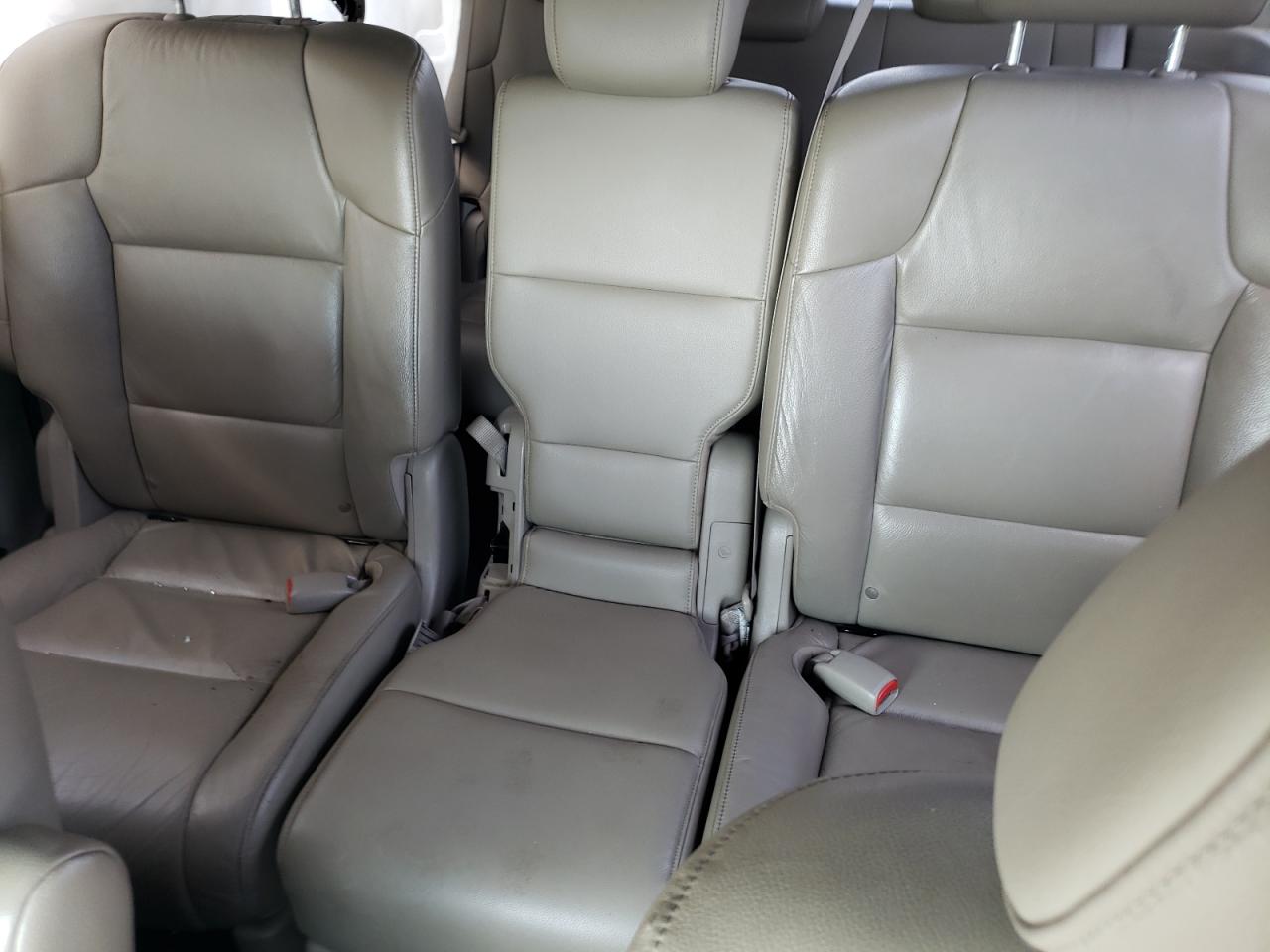 5FNRL5H62BB032585 2011 Honda Odyssey Exl