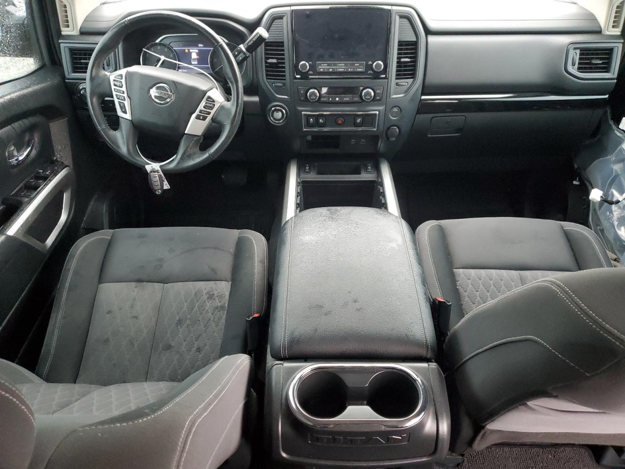 1N6AA1EF5NN101479 NISSAN TITAN 2022