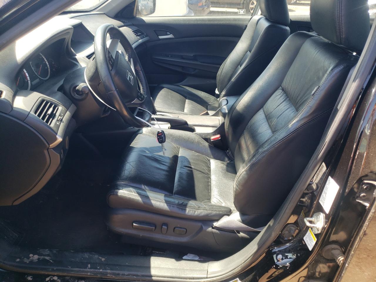 1HGCP2F63BA012545 2011 Honda Accord Se