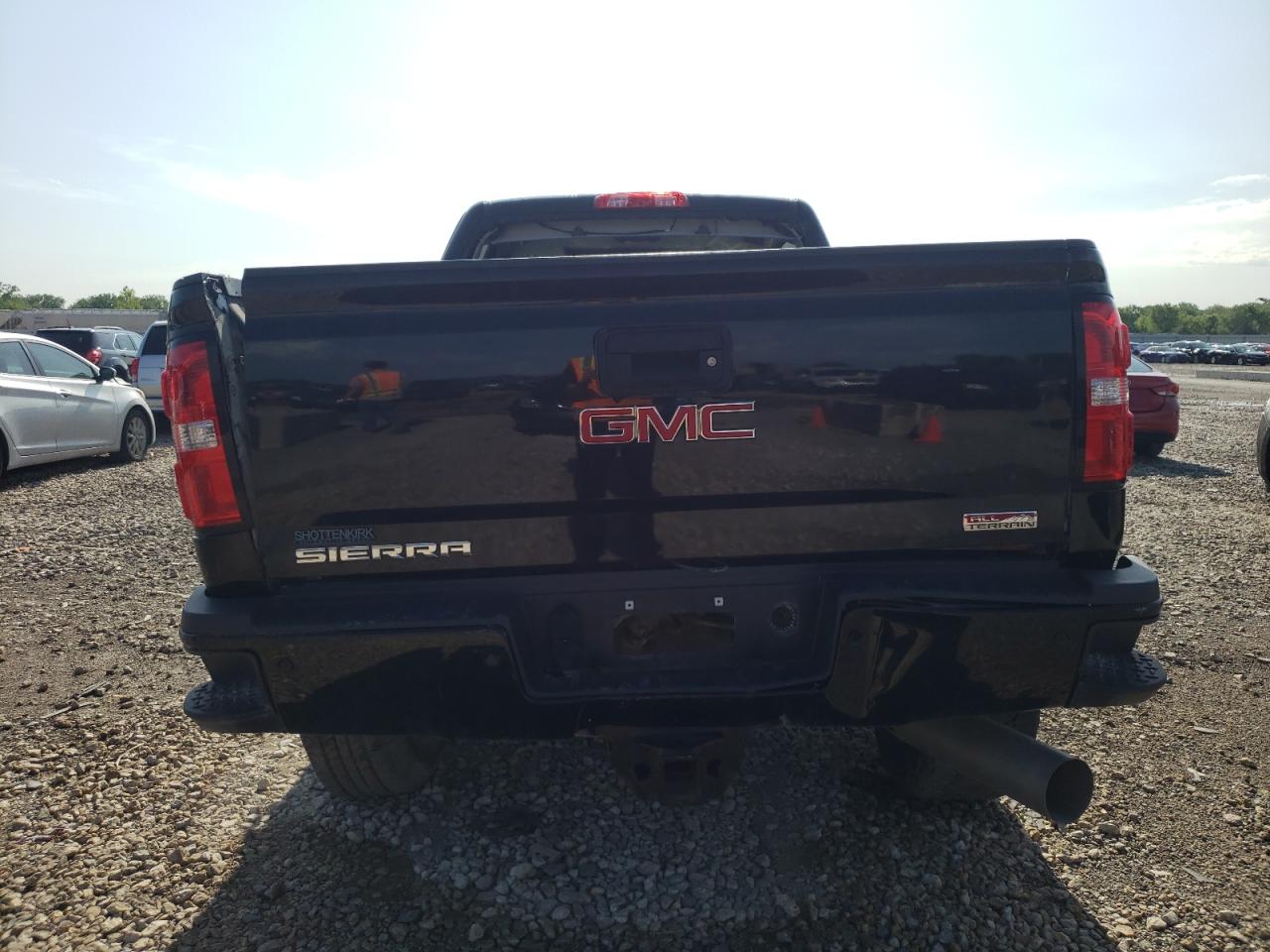 2018 GMC Sierra K2500 Slt vin: 1GT12TEY0JF278457