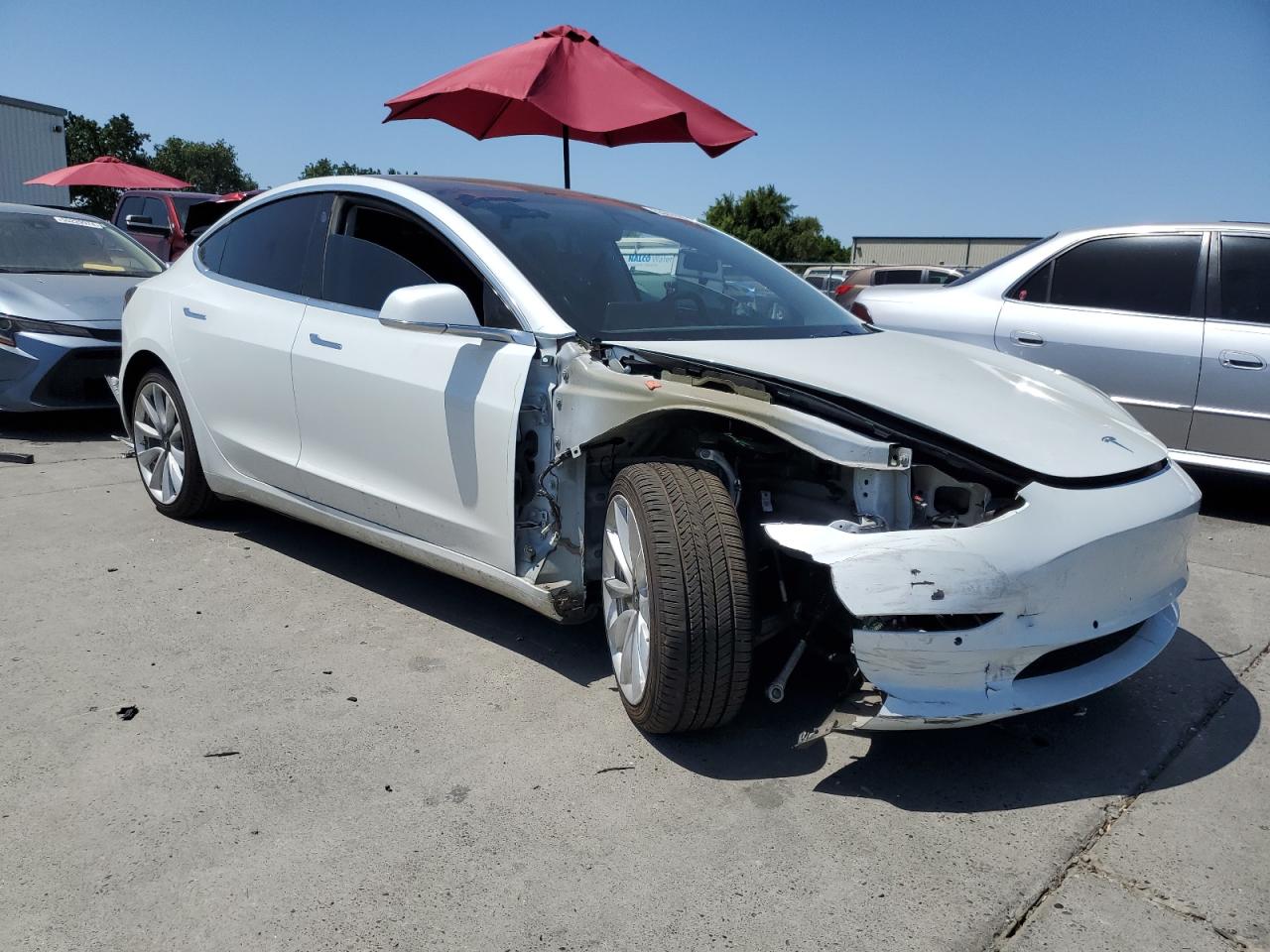 5YJ3E1EA2KF508013 TESLA MODEL 3 2019