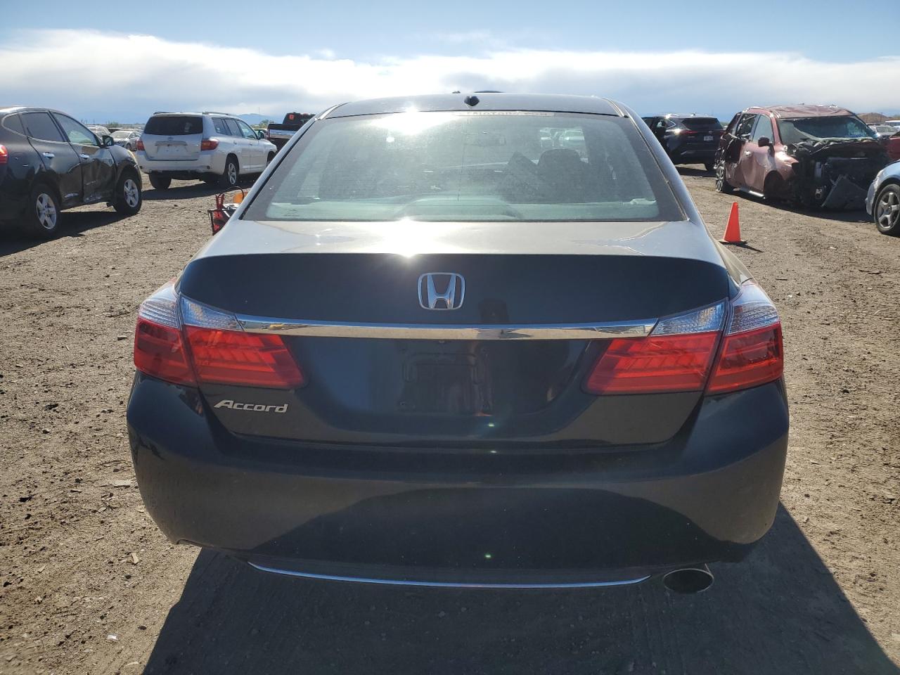 1HGCR2F83FA070432 2015 Honda Accord Exl