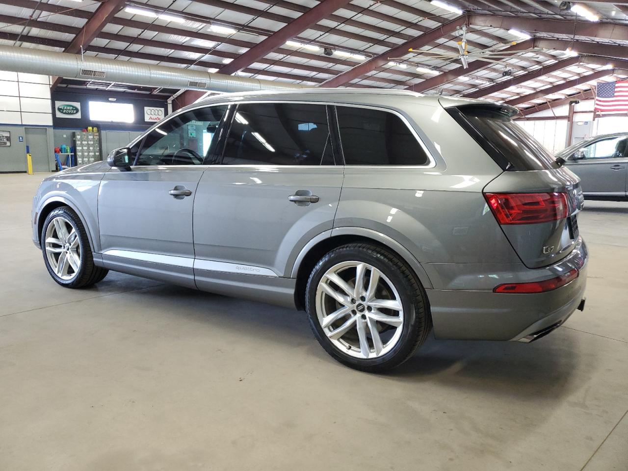 WA1VAAF72HD003722 2017 Audi Q7 Prestige