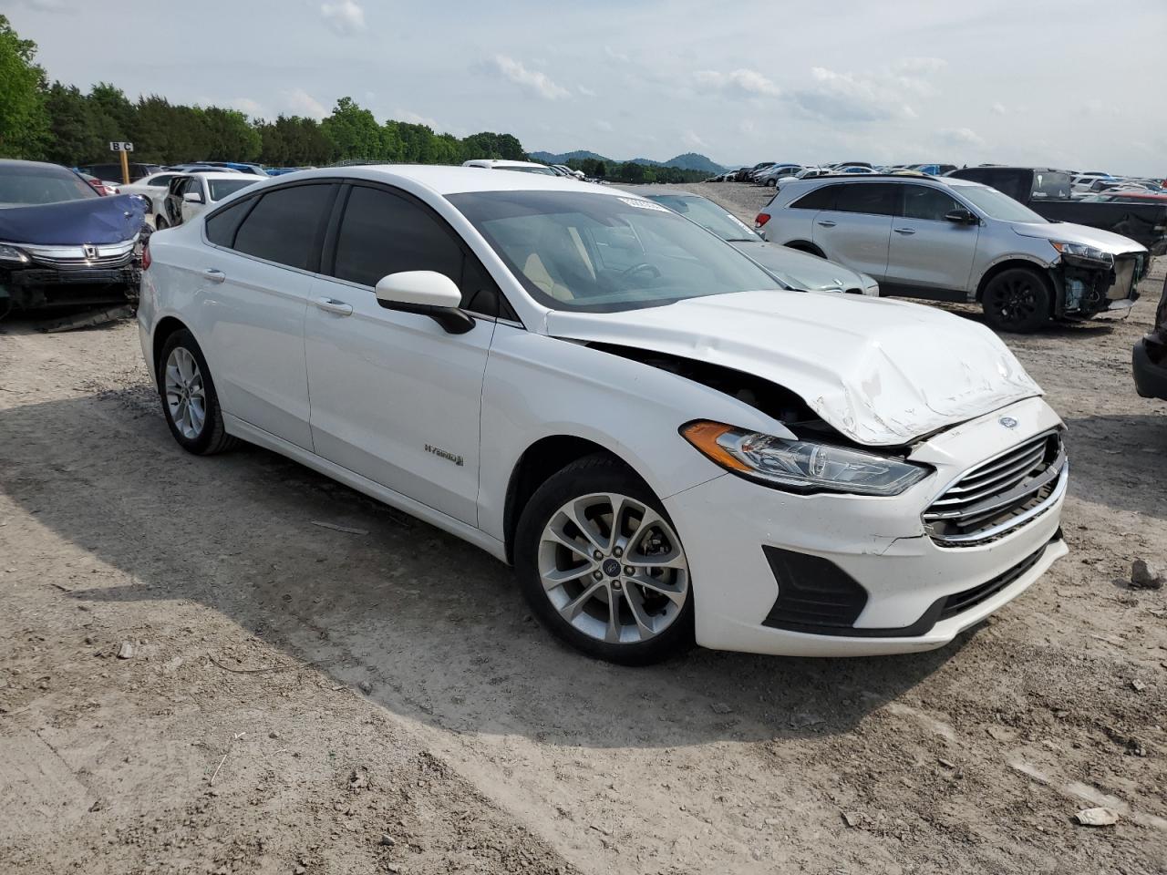 3FA6P0LU6KR254681 2019 Ford Fusion Se