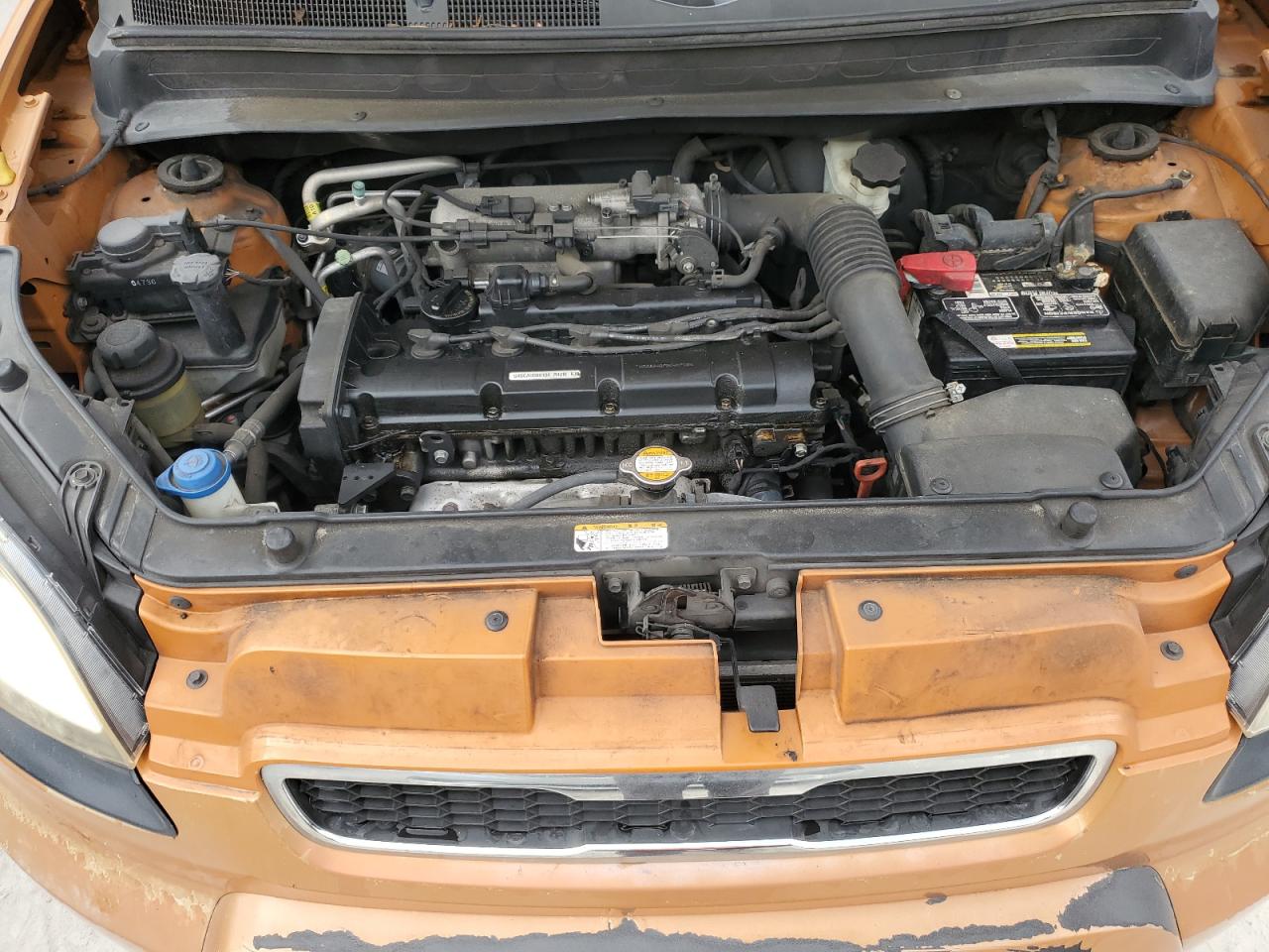 KNDJT2A27B7214811 2011 Kia Soul +