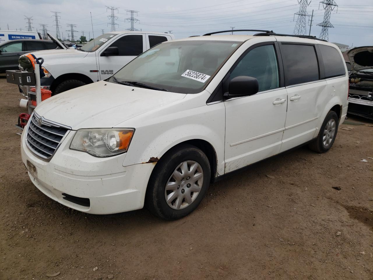 Lot #2558814981 2010 CHRYSLER TOWN & COU