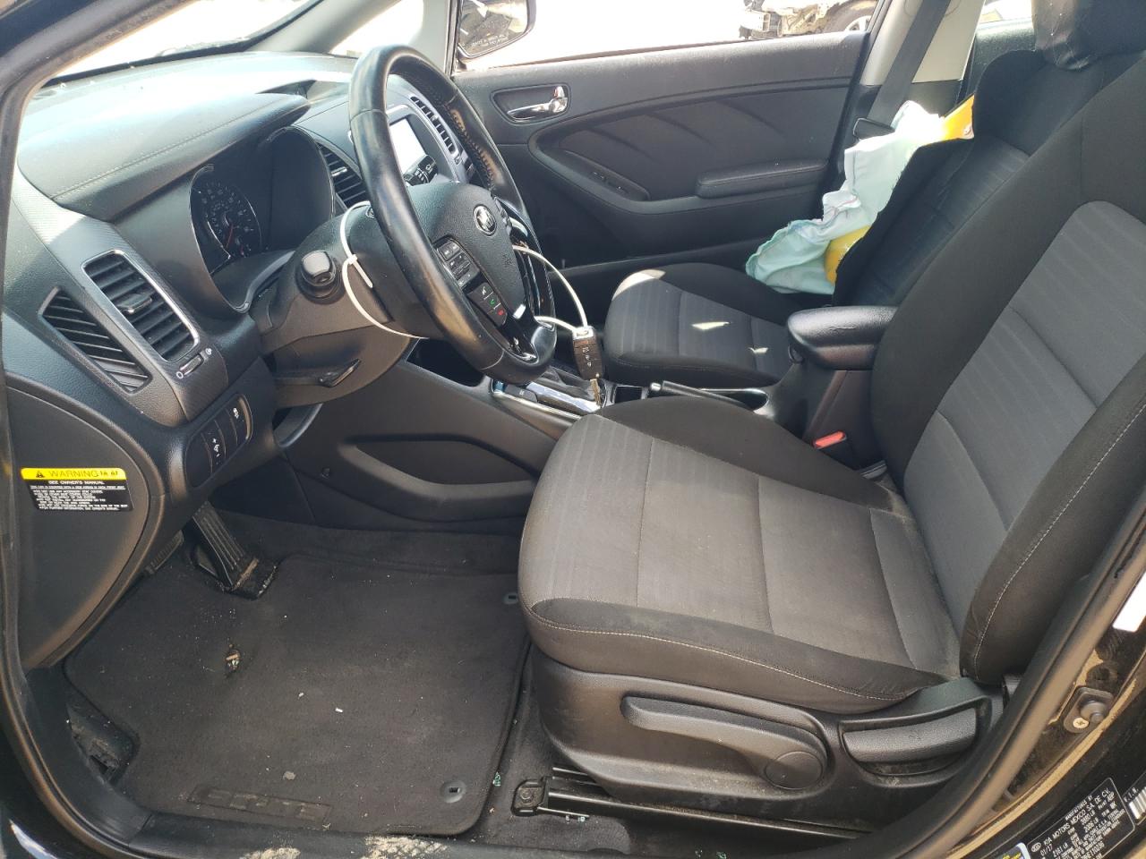 3KPFL4A78HE110236 2017 Kia Forte Lx