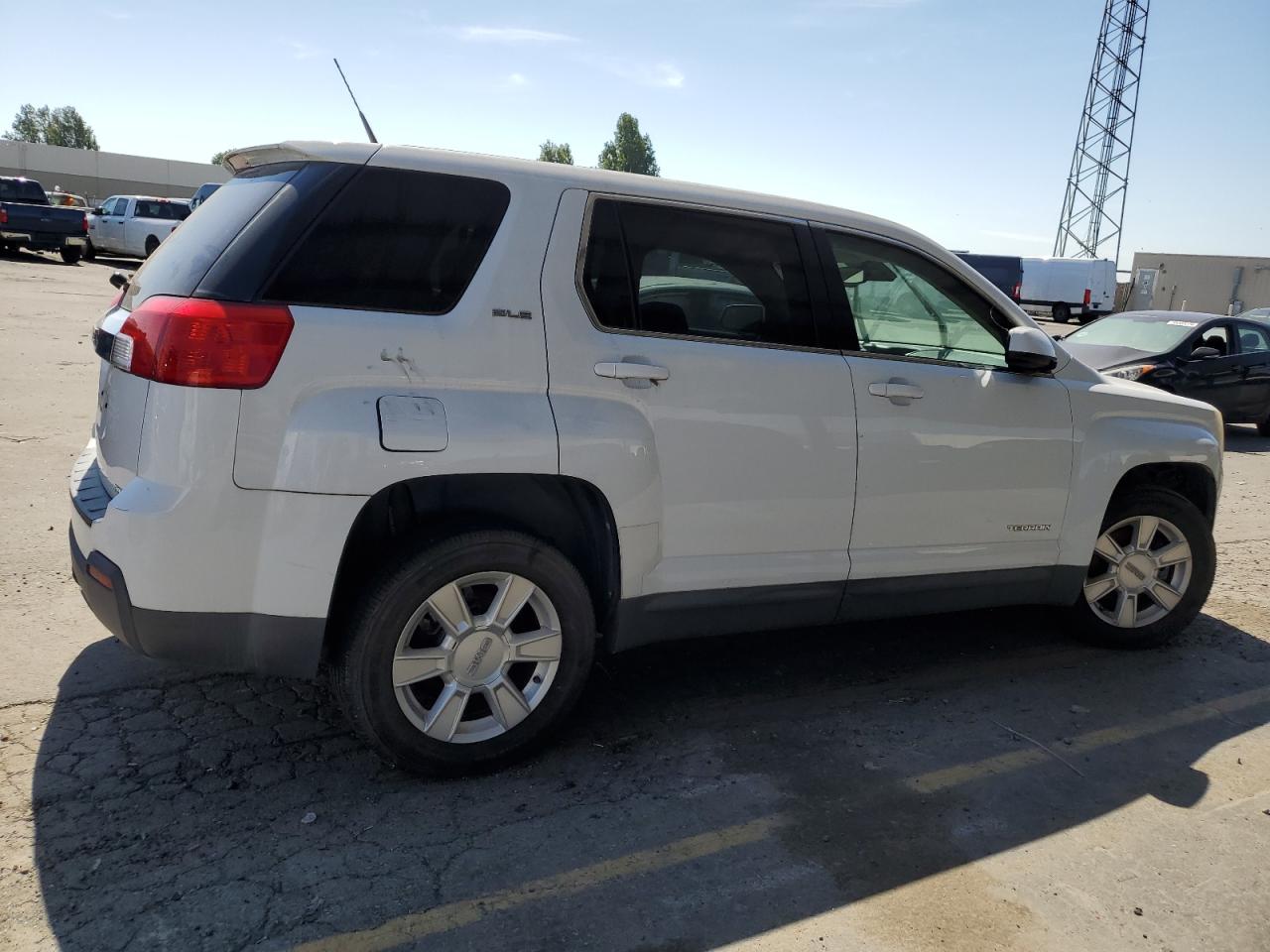 2GKFLREK2C6301093 2012 GMC Terrain Sle