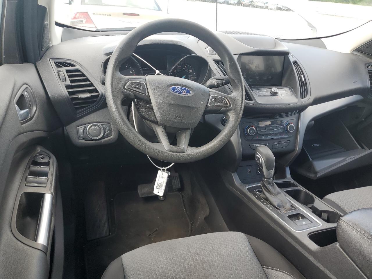 1FMCU0GD7KUB58465 2019 Ford Escape Se