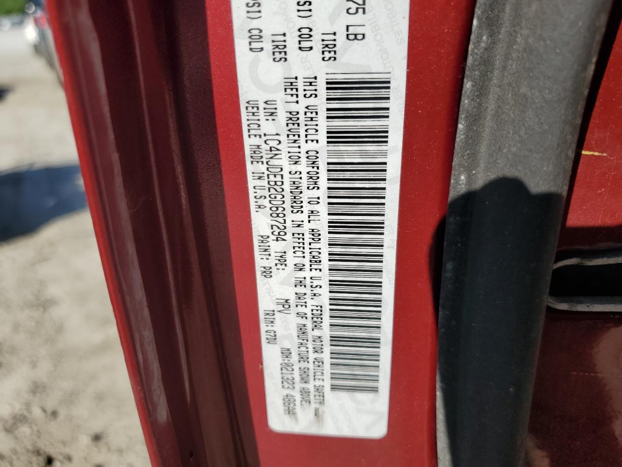 1C4NJDEB2GD687294 2016 Jeep Compass Latitude