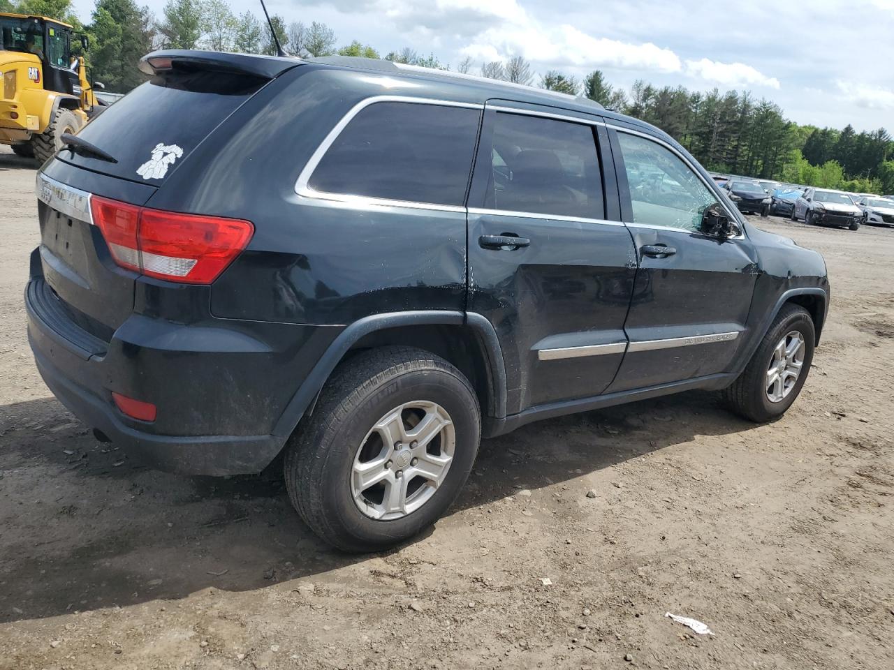 1C4RJFAG2CC304890 2012 Jeep Grand Cherokee Laredo