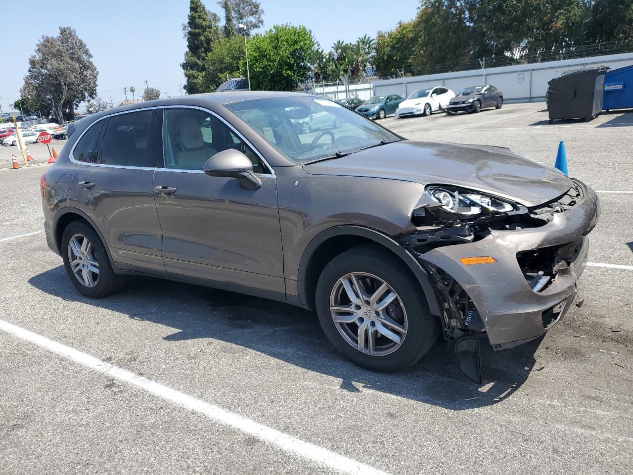 WP1AA2A20GLA04926 2016 Porsche Cayenne