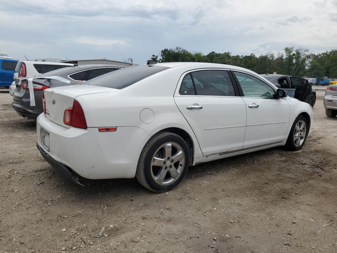 1G1ZD5EU5CF103560 2012 Chevrolet Malibu 2Lt