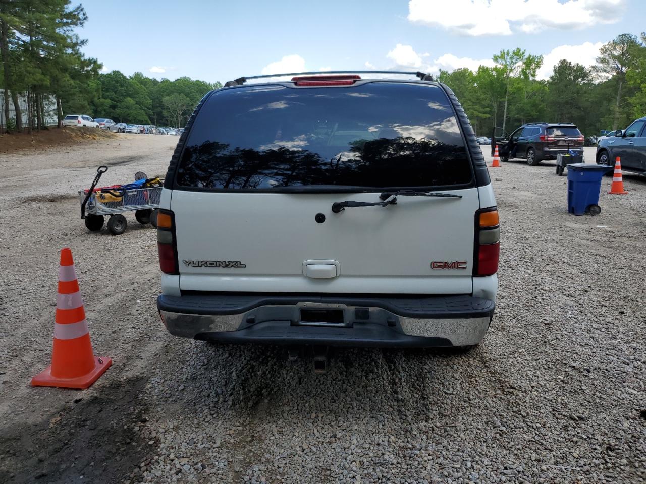 1GKGK26U34R274040 2004 GMC Yukon Xl K2500