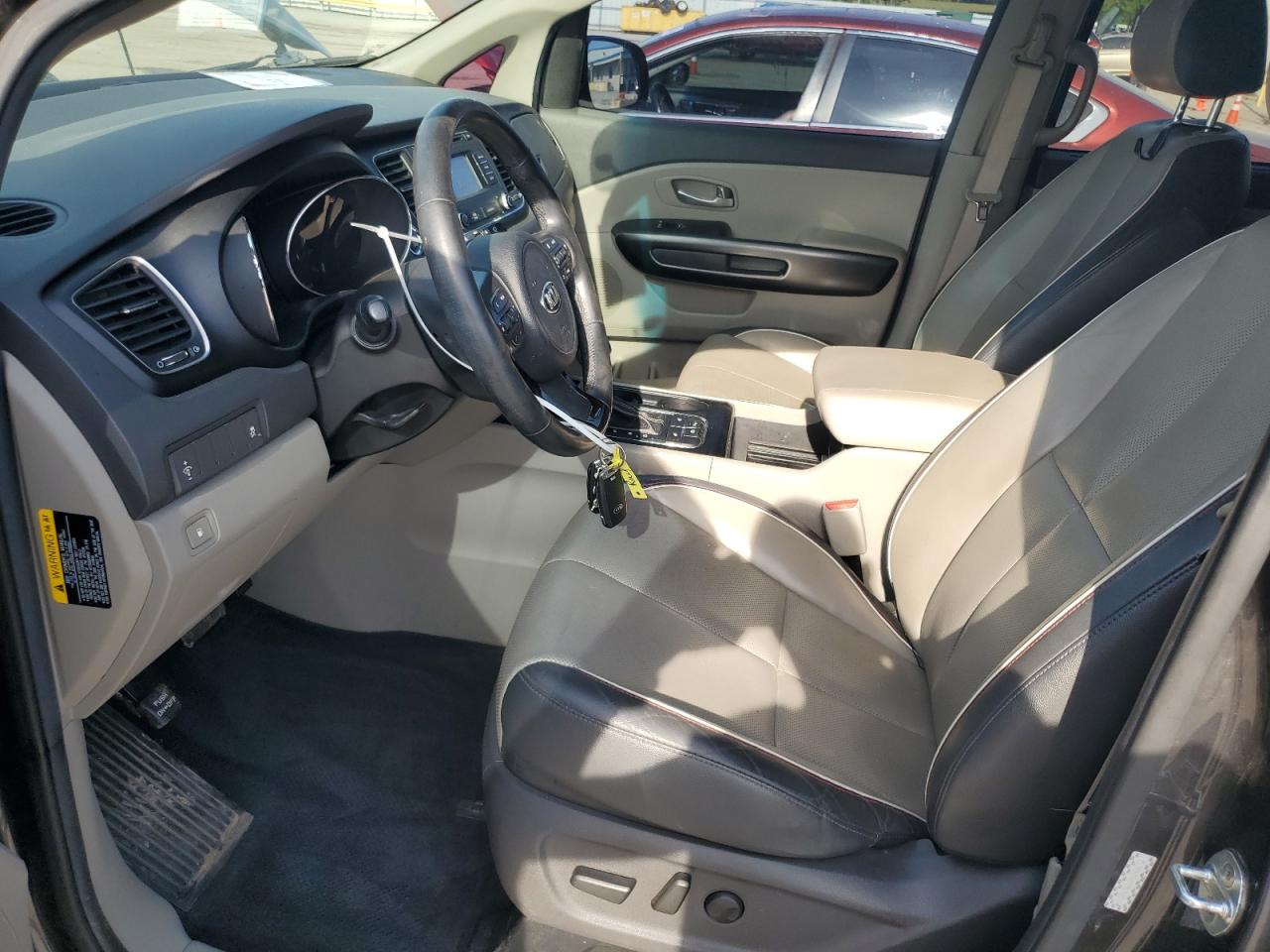 KNDMB5C16H6240272 2017 Kia Sedona Lx