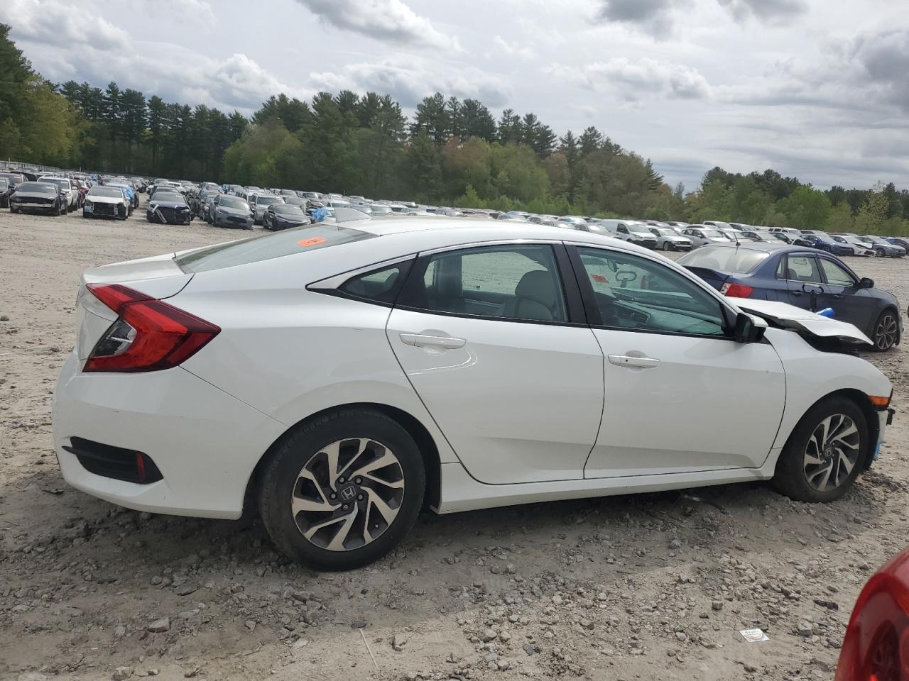 2017 Honda Civic Ex vin: 19XFC2F72HE218722