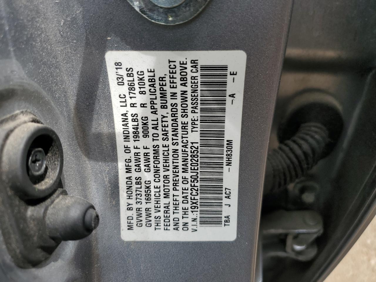 19XFC2F50JE028521 2018 Honda Civic Lx