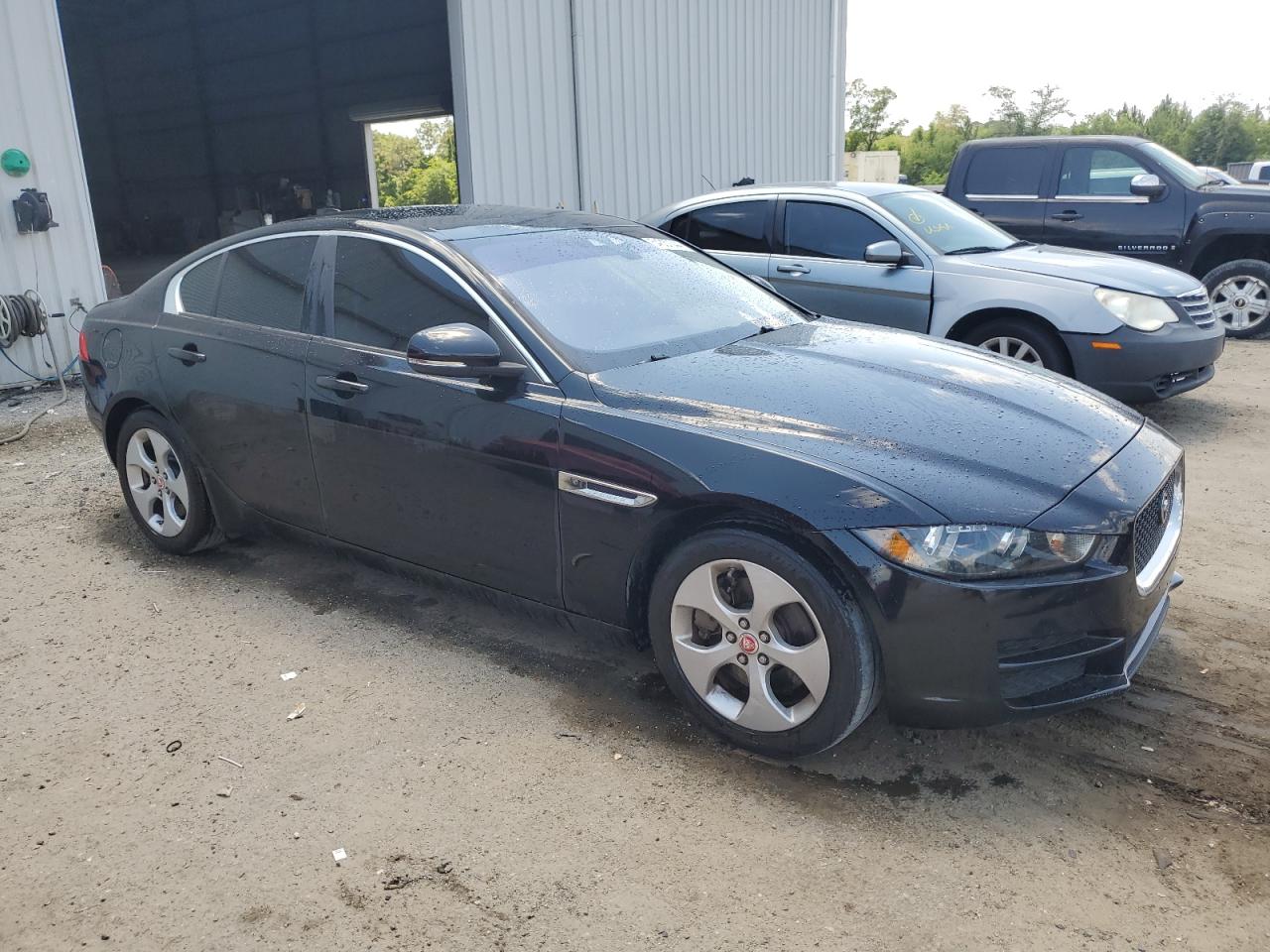 SAJAR4BG2HA969527 2017 Jaguar Xe