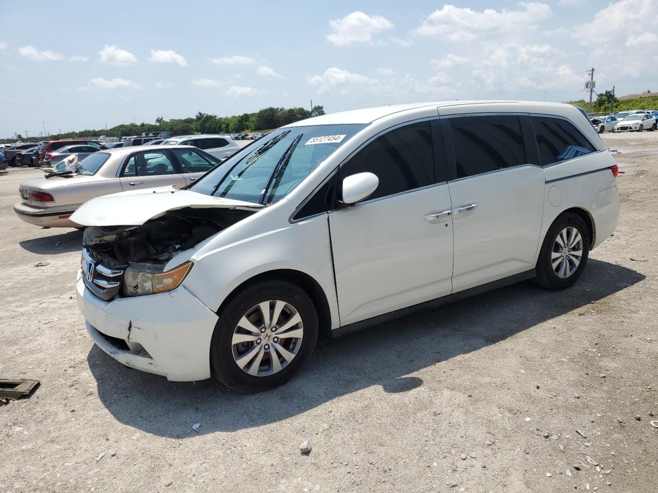 5FNRL5H39GB102628 2016 Honda Odyssey Se