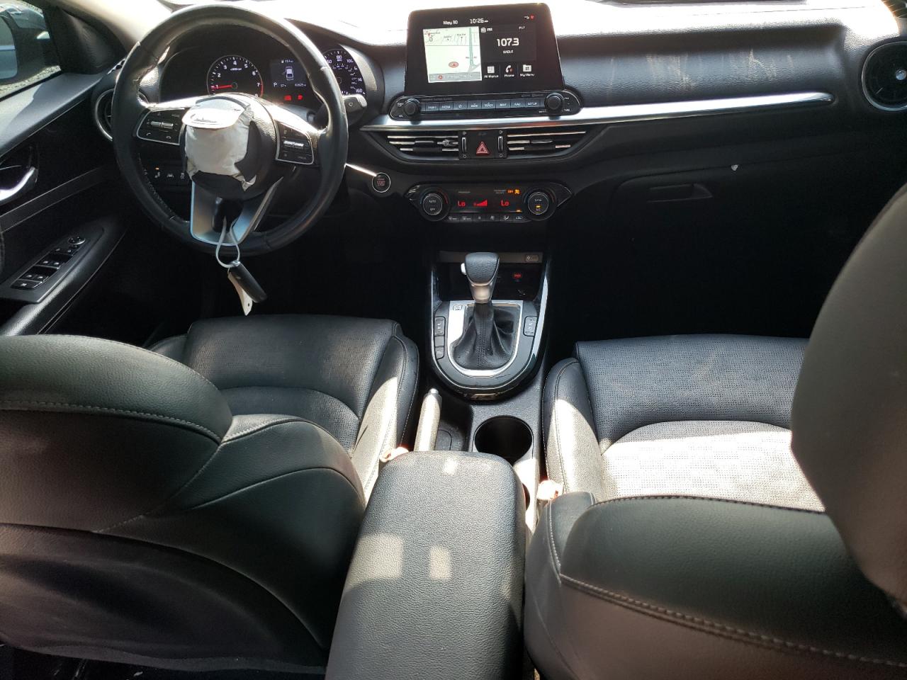 3KPF54AD1ME348648 2021 Kia Forte Ex