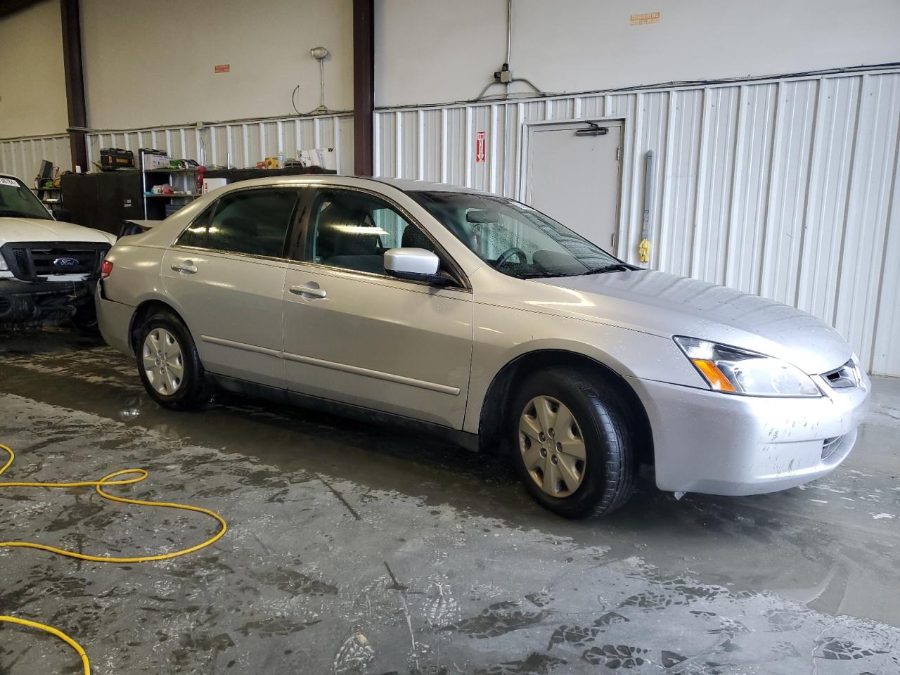 1HGCM56383A113243 2003 Honda Accord Lx