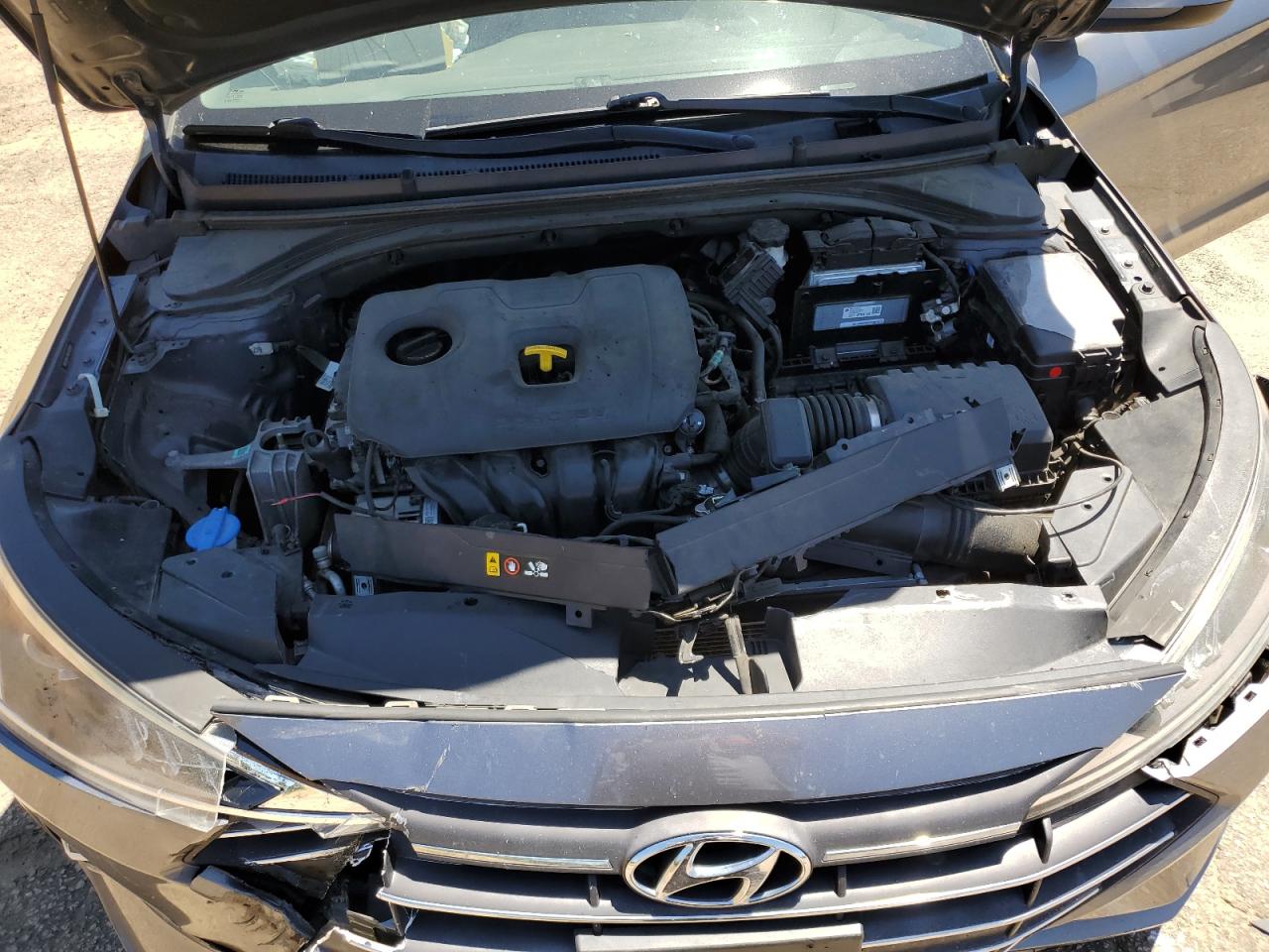 2019 Hyundai Elantra Sel vin: 5NPD84LF4KH442691