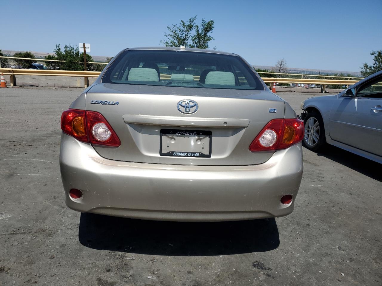 1NXBU4EE9AZ307665 2010 Toyota Corolla Base