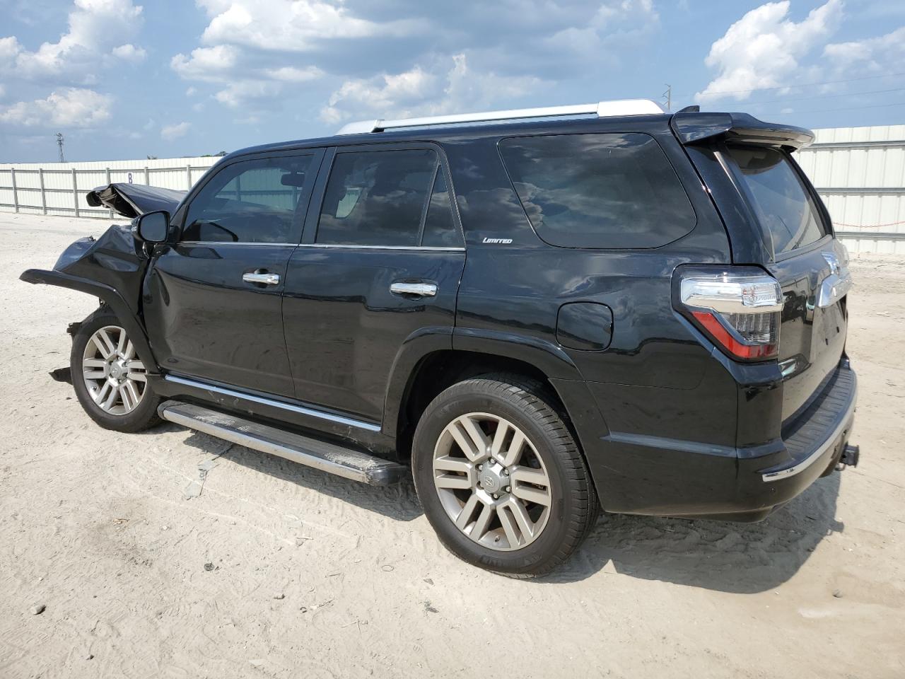 JTEZU5JR3G5126755 2016 Toyota 4Runner Sr5