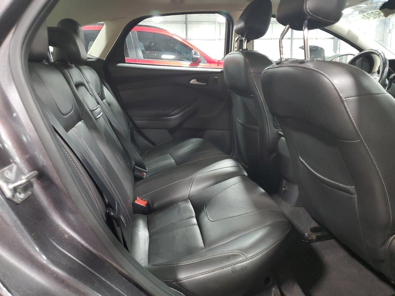 1FAHP3N24CL160482 2012 Ford Focus Titanium