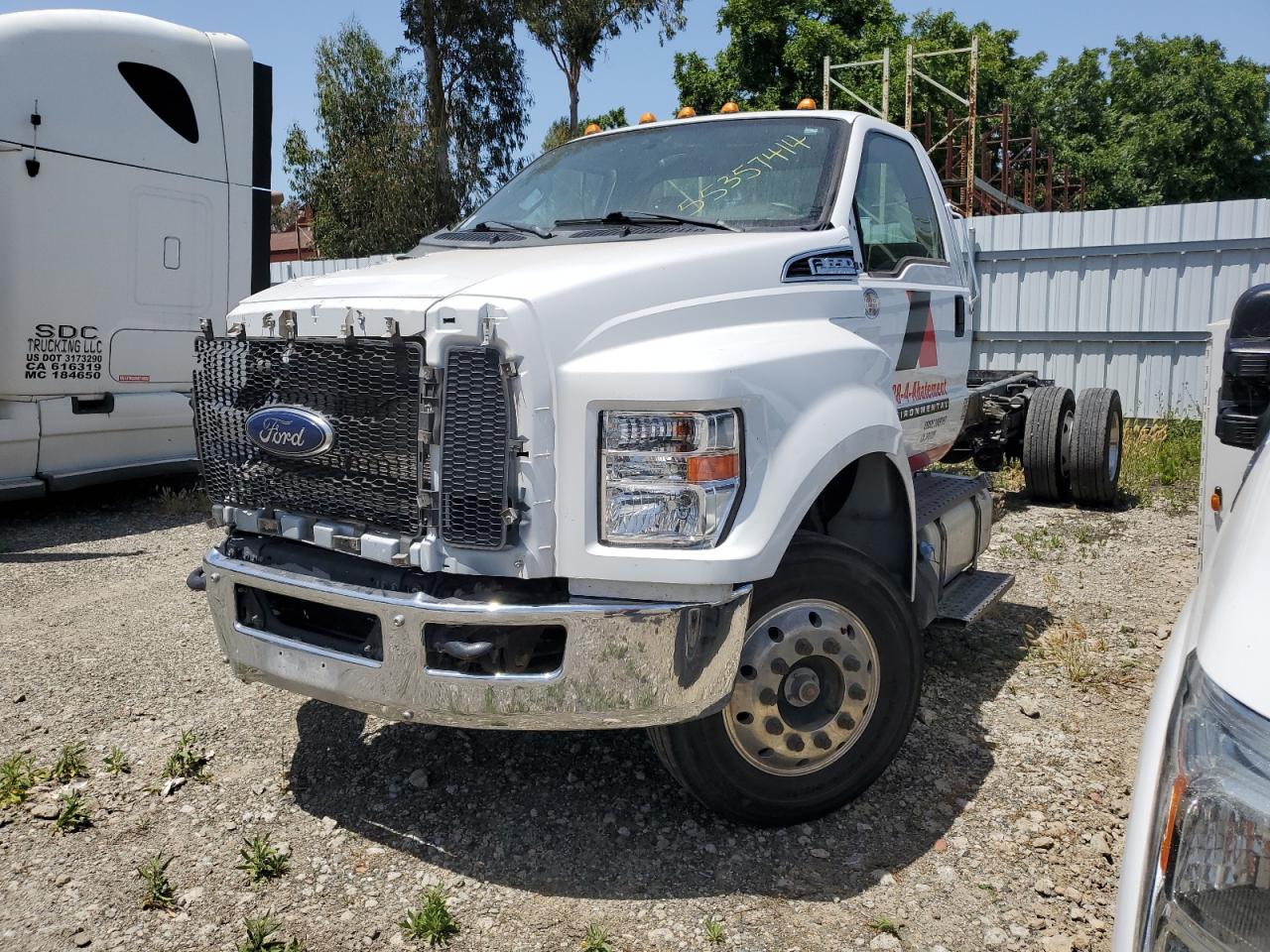 VIN: 1FDWF6DE8KDF02733 2019 FORD F650