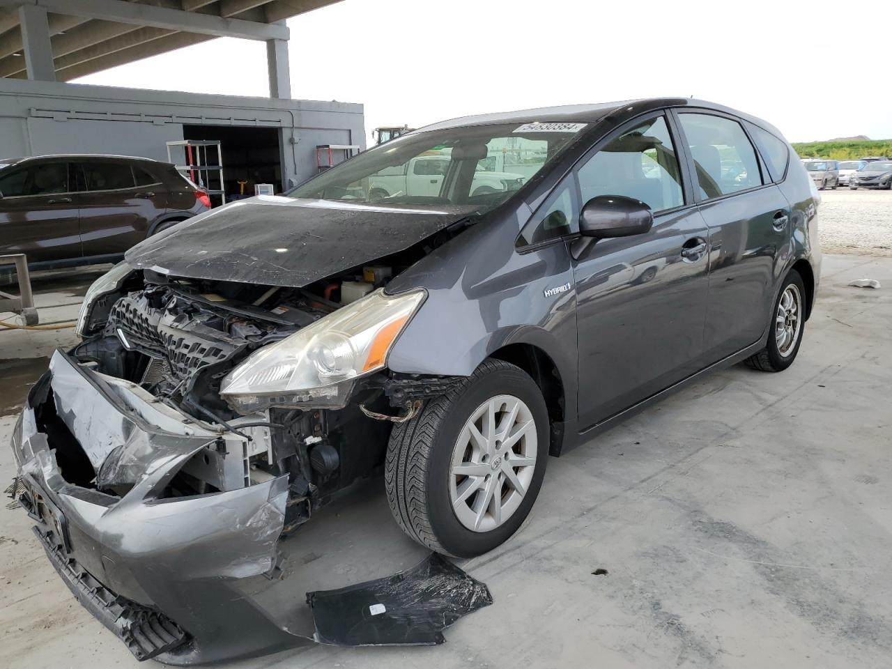 Lot #2615059291 2013 TOYOTA PRIUS V