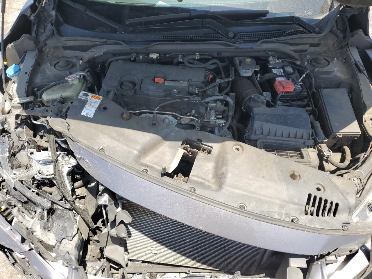 2HGFC2F56JH556327 2018 Honda Civic Lx