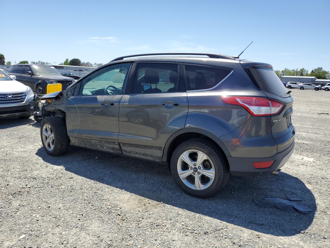 1FMCU9G90FUB08187 2015 Ford Escape Se