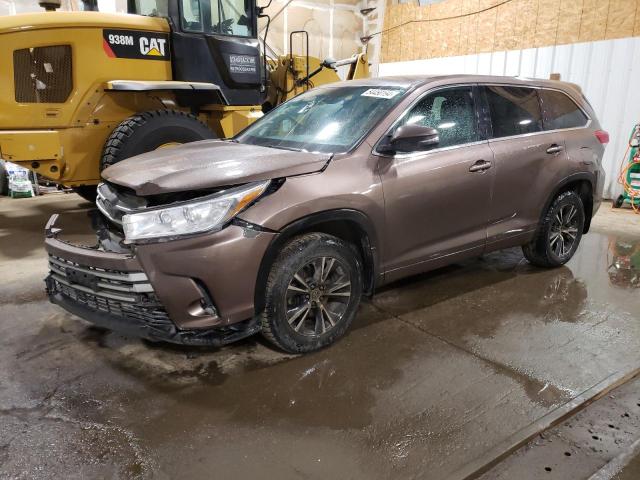 2018 Toyota Highlander Le VIN: 5TDBZRFH3JS864197 Lot: 54450194