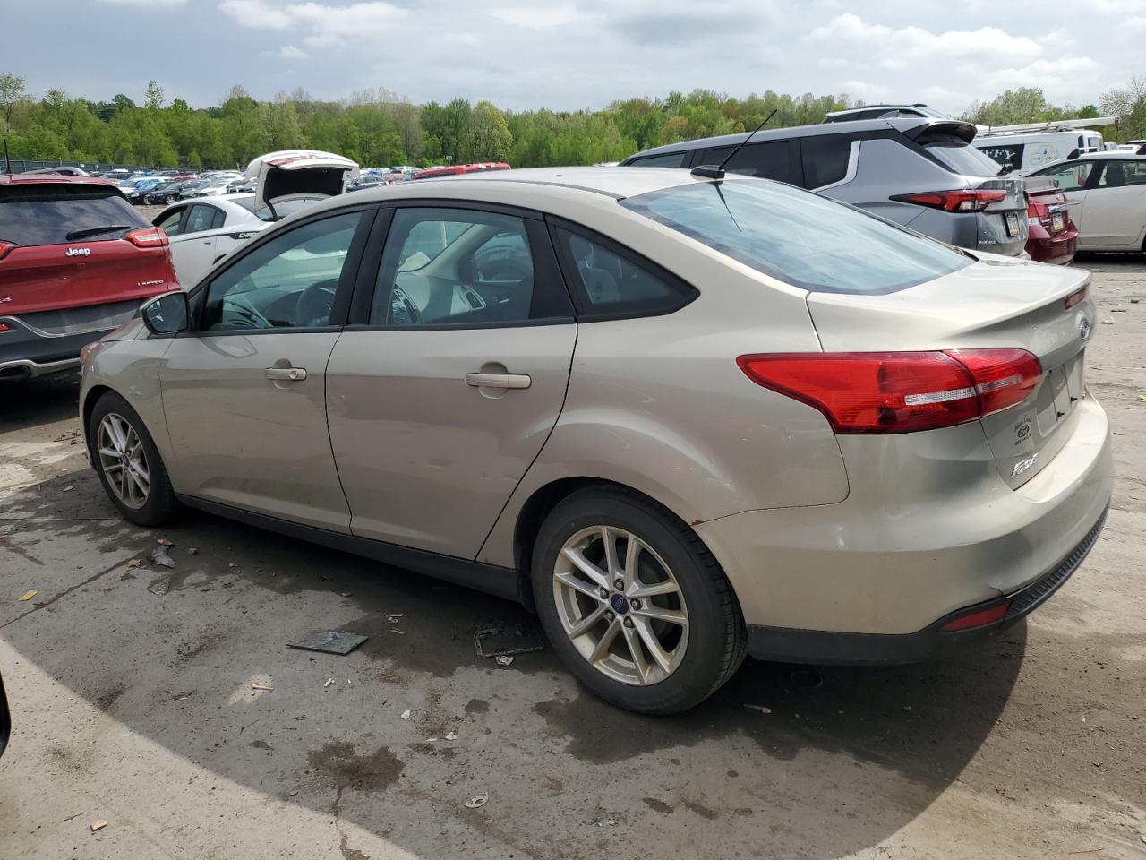 1FADP3F22GL228331 2016 Ford Focus Se