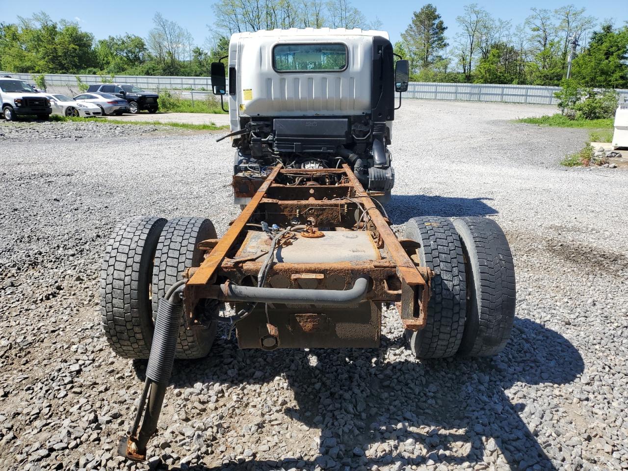 JALE5W163A7901724 2010 Isuzu Nqr