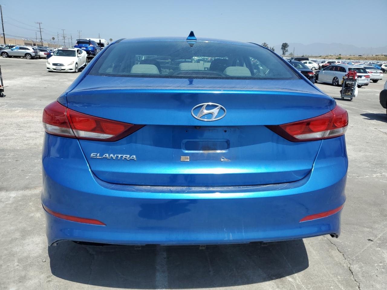 5NPD84LF8HH122993 2017 Hyundai Elantra Se