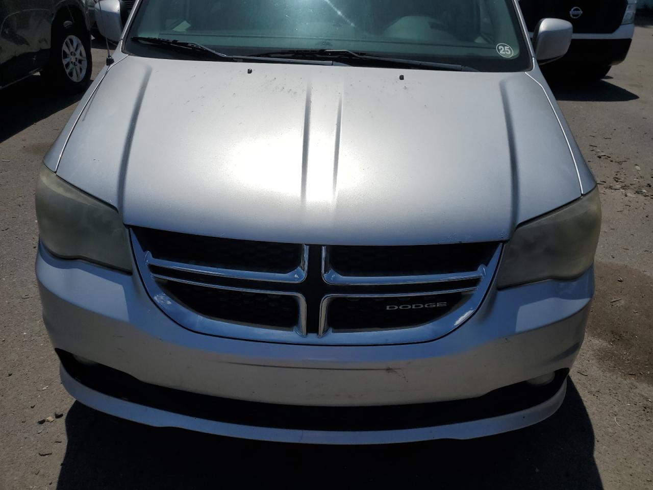 2D4RN5DG7BR805325 2011 Dodge Grand Caravan Crew